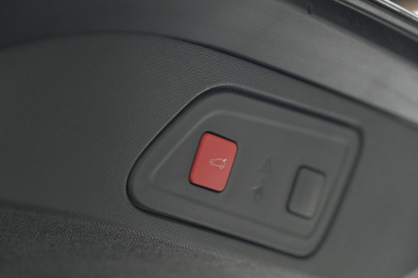 Citroën C5 Aircross 1.6 Plug-in Hybrid 225 Max | 360 Camera | Adaptieve Cruise Control | Dodehoekdetectie | Elektrische Kofferklep Citroën C5 Aircross 1.6 Plug-in Hybrid 225 Max | 360 Camera | Adaptieve Cruise Control | Dodehoekdetectie | Elektrische Kofferklep