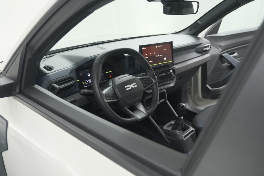 Dacia Duster Mild Hybrid 130 Expression | Camera | Stoelverwarming | Apple Carplay | Navigatie Dacia Duster Mild Hybrid 130 Expression | Camera | Stoelverwarming | Apple Carplay | Navigatie