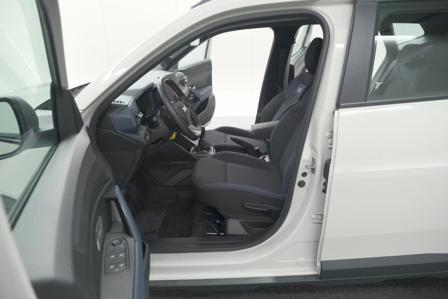 Dacia Duster Mild Hybrid 130 Expression | Camera | Stoelverwarming | Apple Carplay | Navigatie Dacia Duster Mild Hybrid 130 Expression | Camera | Stoelverwarming | Apple Carplay | Navigatie