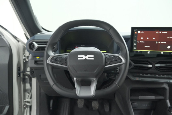 Dacia Duster Mild Hybrid 130 Expression | Camera | Stoelverwarming | Apple Carplay | Navigatie Dacia Duster Mild Hybrid 130 Expression | Camera | Stoelverwarming | Apple Carplay | Navigatie