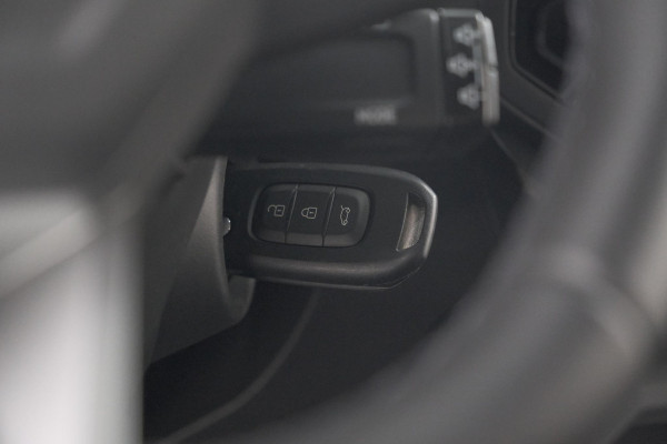 Dacia Duster Mild Hybrid 130 Expression | Camera | Stoelverwarming | Apple Carplay | Navigatie Dacia Duster Mild Hybrid 130 Expression | Camera | Stoelverwarming | Apple Carplay | Navigatie