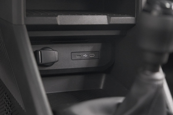 Dacia Duster Mild Hybrid 130 Expression | Camera | Stoelverwarming | Apple Carplay | Navigatie Dacia Duster Mild Hybrid 130 Expression | Camera | Stoelverwarming | Apple Carplay | Navigatie