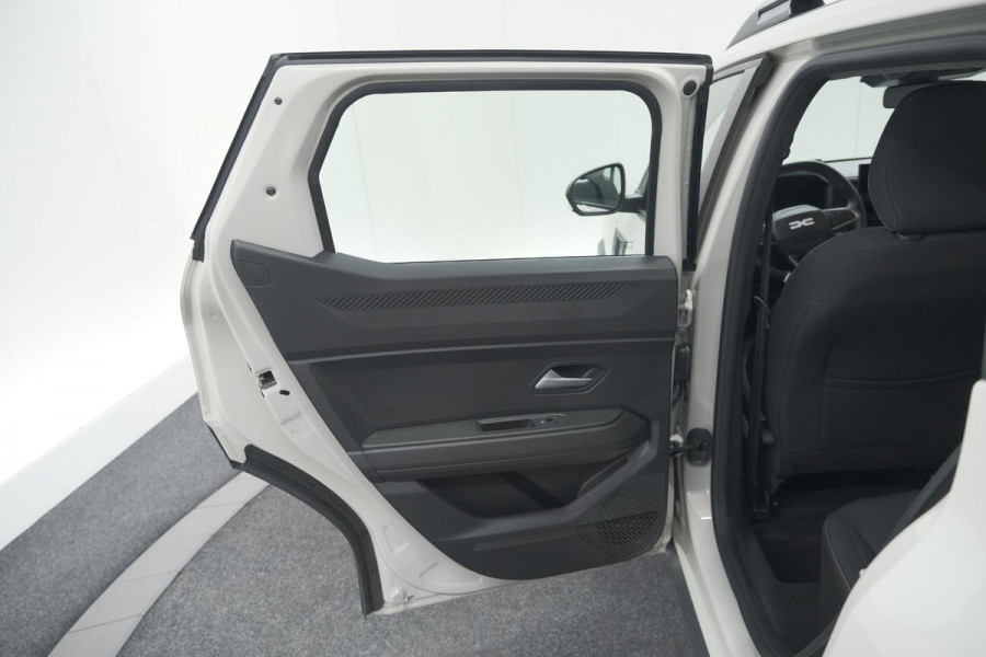 Dacia Duster Mild Hybrid 130 Expression | Camera | Stoelverwarming | Apple Carplay | Navigatie Dacia Duster Mild Hybrid 130 Expression | Camera | Stoelverwarming | Apple Carplay | Navigatie