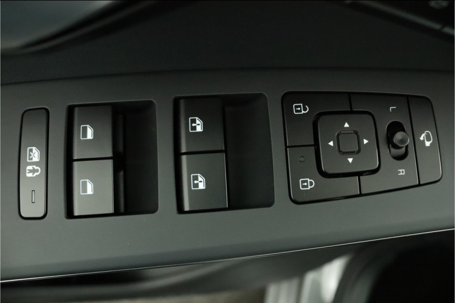 Kia Niro 1.6 GDi Hybrid ExecutiveLine Apple Carplay/Android Auto - Cruise Control - Dodehoekdetectie - Navigatie - Stoel/Stuurverwarming - Fabrieksgarantie tot 09-2031 Kia Niro 1.6 GDi Hybrid ExecutiveLine Apple Carplay/Android Auto - Cruise Control - Dodehoekdetectie - Navigatie - Stoel/Stuurverwarming - Fabrieksgarantie tot 09-2031