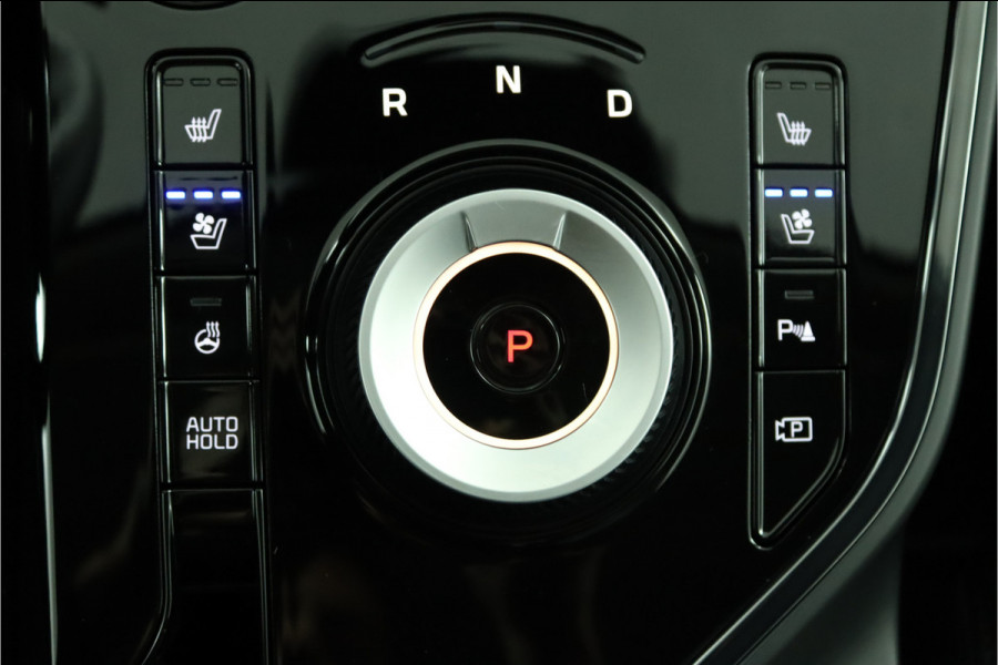 Kia Niro 1.6 GDi Hybrid ExecutiveLine Apple Carplay/Android Auto - Cruise Control - Dodehoekdetectie - Navigatie - Stoel/Stuurverwarming - Fabrieksgarantie tot 09-2031 Kia Niro 1.6 GDi Hybrid ExecutiveLine Apple Carplay/Android Auto - Cruise Control - Dodehoekdetectie - Navigatie - Stoel/Stuurverwarming - Fabrieksgarantie tot 09-2031