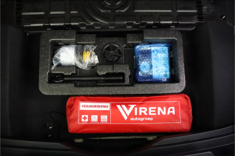 Kia Niro 1.6 GDi Hybrid ExecutiveLine Apple Carplay/Android Auto - Cruise Control - Dodehoekdetectie - Navigatie - Stoel/Stuurverwarming - Fabrieksgarantie tot 09-2031 Kia Niro 1.6 GDi Hybrid ExecutiveLine Apple Carplay/Android Auto - Cruise Control - Dodehoekdetectie - Navigatie - Stoel/Stuurverwarming - Fabrieksgarantie tot 09-2031