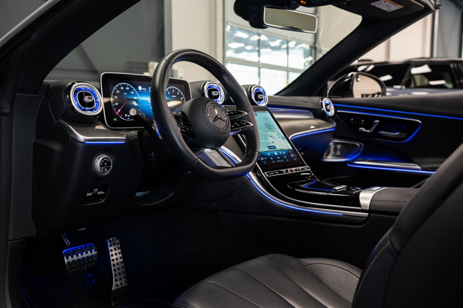 Mercedes-Benz CLE Cabriolet 200 AMG Line *Burmester / Airscarf / Keyless / Memory / Night-pakket* Mercedes-Benz CLE Cabriolet 200 AMG Line *Burmester / Airscarf / Keyless / Memory / Night-pakket*