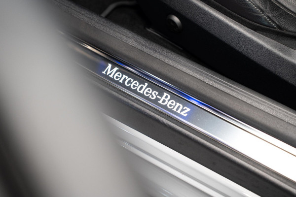 Mercedes-Benz CLE Cabriolet 200 AMG Line *Burmester / Airscarf / Keyless / Memory / Night-pakket* Mercedes-Benz CLE Cabriolet 200 AMG Line *Burmester / Airscarf / Keyless / Memory / Night-pakket*