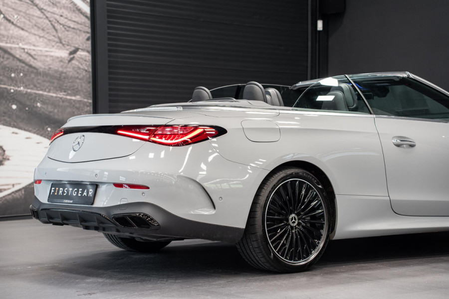 Mercedes-Benz CLE Cabriolet 200 AMG Line *Burmester / Airscarf / Keyless / Memory / Night-pakket* Mercedes-Benz CLE Cabriolet 200 AMG Line *Burmester / Airscarf / Keyless / Memory / Night-pakket*