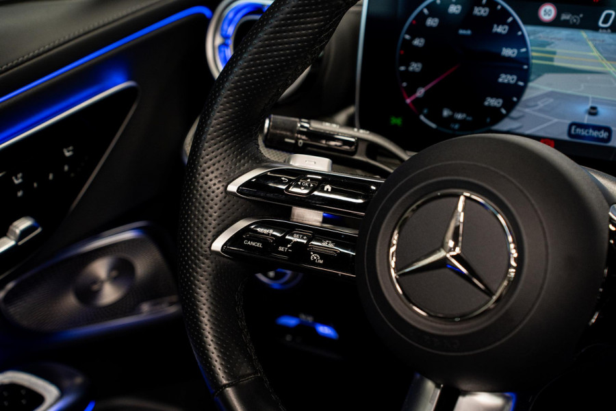 Mercedes-Benz CLE Cabriolet 200 AMG Line *Burmester / Airscarf / Keyless / Memory / Night-pakket* Mercedes-Benz CLE Cabriolet 200 AMG Line *Burmester / Airscarf / Keyless / Memory / Night-pakket*