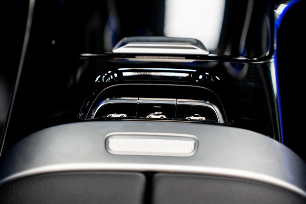 Mercedes-Benz CLE Cabriolet 200 AMG Line *Burmester / Airscarf / Keyless / Memory / Night-pakket* Mercedes-Benz CLE Cabriolet 200 AMG Line *Burmester / Airscarf / Keyless / Memory / Night-pakket*