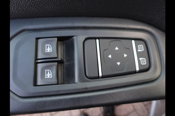 Renault Trafic 2.0 dCi 110 T30 L2H1 Work Edition NWST 3 Zits AC APPLE CARPLAY CRUISE PDC Renault Trafic 2.0 dCi 110 T30 L2H1 Work Edition NWST 3 Zits AC APPLE CARPLAY CRUISE PDC