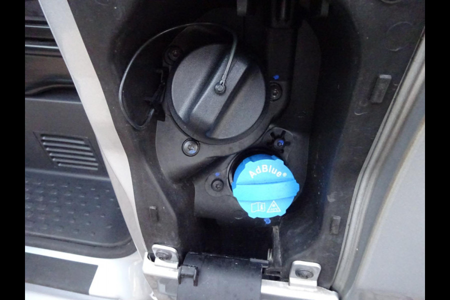 Renault Trafic 2.0 dCi 110 T30 L2H1 Work Edition NWST 3 Zits AC APPLE CARPLAY CRUISE PDC Renault Trafic 2.0 dCi 110 T30 L2H1 Work Edition NWST 3 Zits AC APPLE CARPLAY CRUISE PDC