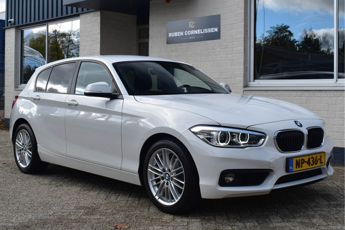 BMW 1-serie 118i Executive | Xenon | Navi. Prof | Aut. | NL AUTO | 17 inch
