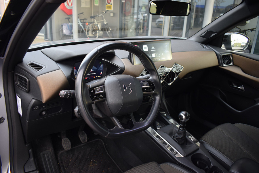 DS DS 3 Crossback 1.2 PureTech Business | Afn. Trekhaak | Apple CarPlay | Half Leer | Climate DS DS 3 Crossback 1.2 PureTech Business | Afn. Trekhaak | Apple CarPlay | Half Leer | Climate