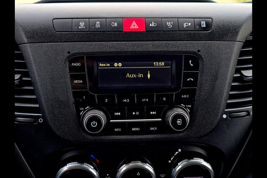 Iveco Daily 35S14V 2.3 352L H2 L2L H2 - 140 Pk - Euro 6 - Airco - Cruise Control