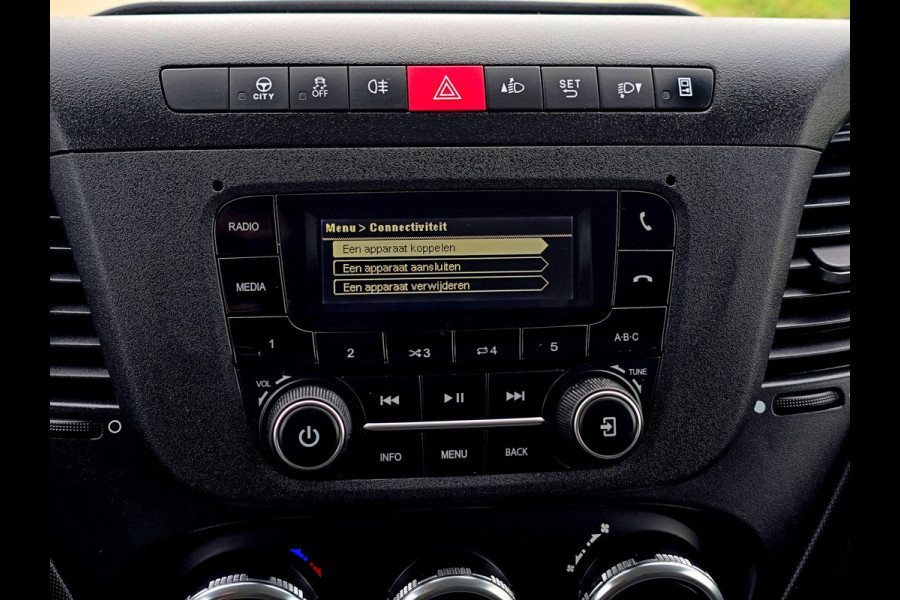 Iveco Daily 35S14V 2.3 352L H2 L2L H2 - 140 Pk - Euro 6 - Airco - Cruise Control