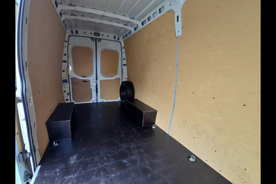 Iveco Daily 35S14V 2.3 352L H2 L2L H2 - 140 Pk - Euro 6 - Airco - Cruise Control