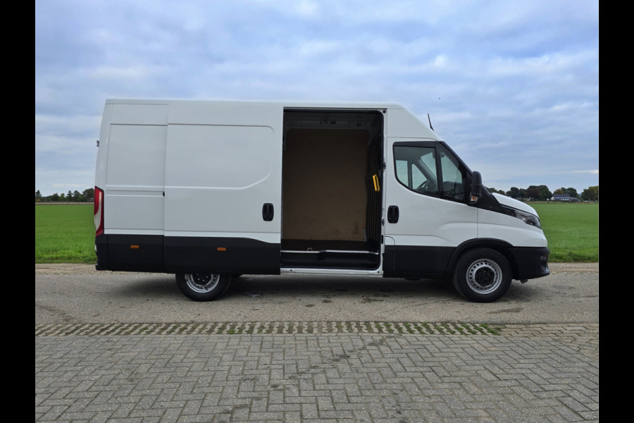 Iveco Daily 35S14V 2.3 352L H2 L2L H2 - 140 Pk - Euro 6 - Airco - Cruise Control