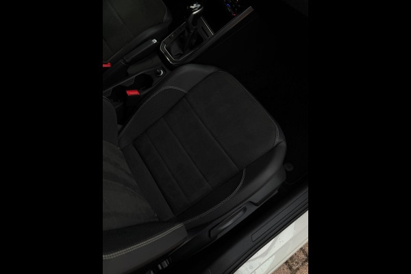 Volkswagen Polo 1.0 TSI Edition CarPlay IQ Lights