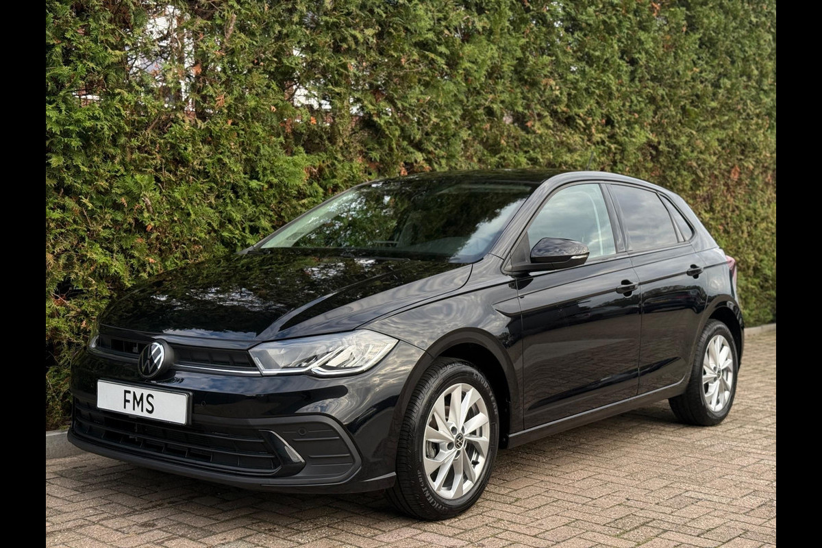Volkswagen Polo 1.0 TSI Life CarPlay ACC Automaat Volkswagen Polo 1.0 TSI Life CarPlay ACC Automaat