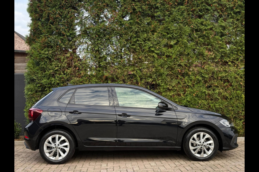 Volkswagen Polo 1.0 TSI Life CarPlay ACC Automaat Volkswagen Polo 1.0 TSI Life CarPlay ACC Automaat