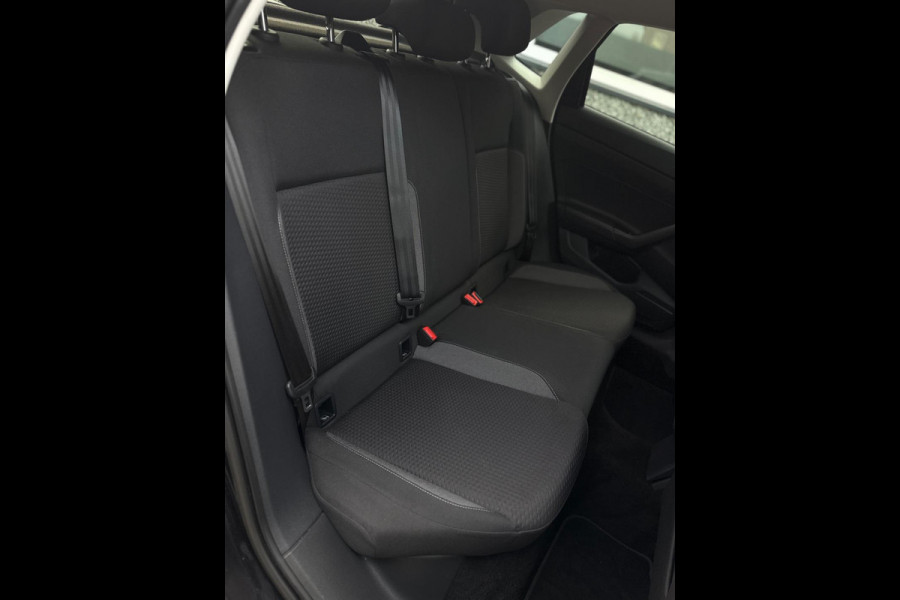 Volkswagen Polo 1.0 TSI Life CarPlay ACC Automaat Volkswagen Polo 1.0 TSI Life CarPlay ACC Automaat