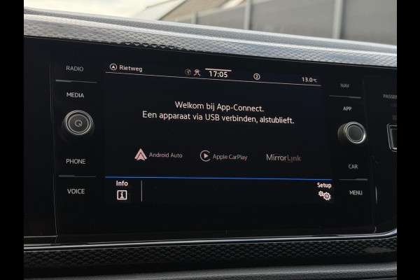 Volkswagen Polo 1.0 TSI Life CarPlay ACC Automaat Volkswagen Polo 1.0 TSI Life CarPlay ACC Automaat