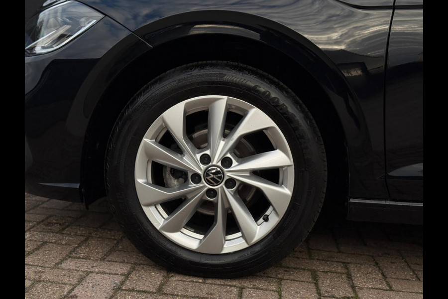 Volkswagen Polo 1.0 TSI Life CarPlay ACC Automaat Volkswagen Polo 1.0 TSI Life CarPlay ACC Automaat