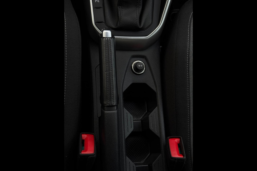 Volkswagen Polo 1.0 TSI Life CarPlay ACC Automaat Volkswagen Polo 1.0 TSI Life CarPlay ACC Automaat