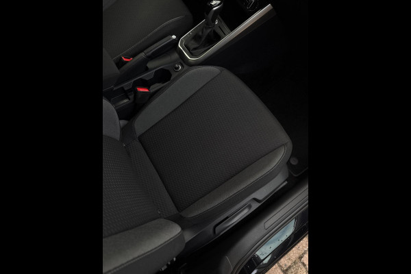 Volkswagen Polo 1.0 TSI Life CarPlay ACC Automaat Volkswagen Polo 1.0 TSI Life CarPlay ACC Automaat