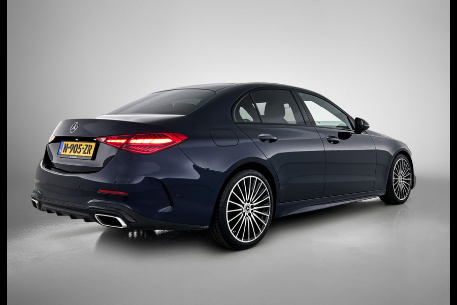 Mercedes-Benz C-Klasse 180 AMG Line Multispaaks lichtmetalen velgen 19 inch. Navigatie | parking support met camera achter | Inclusief 24 maanden MB Certified garantie voor Europa.