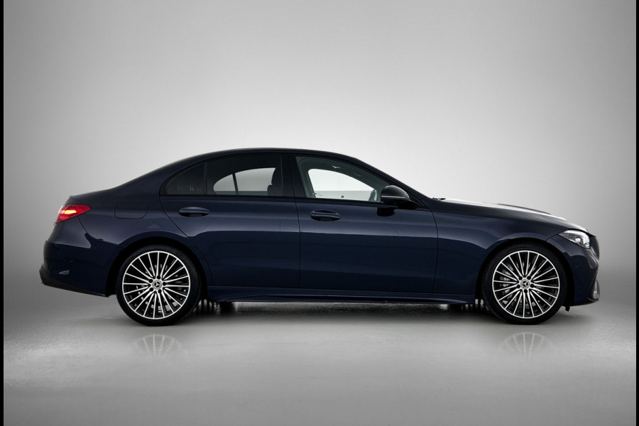 Mercedes-Benz C-Klasse 180 AMG Line Multispaaks lichtmetalen velgen 19 inch. Navigatie | parking support met camera achter | Inclusief 24 maanden MB Certified garantie voor Europa.