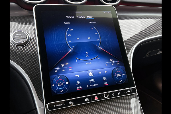 Mercedes-Benz C-Klasse 180 AMG Line Multispaaks lichtmetalen velgen 19 inch. Navigatie | parking support met camera achter | Inclusief 24 maanden MB Certified garantie voor Europa.