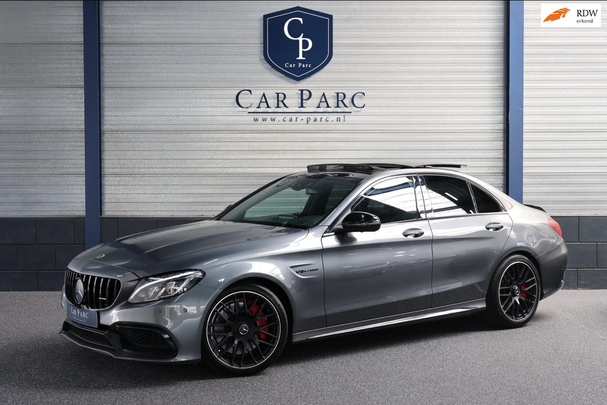 Mercedes-Benz C-Klasse AMG 63 S KUIPSTOELEN/SFEER/PANORAMADAK/LEER+S.VERWARMING/19" LMV/360 CAM/ACC/ECC/12 MDN GARANTIE! Mercedes-Benz C-Klasse AMG 63 S KUIPSTOELEN/SFEER/PANORAMADAK/LEER+S.VERWARMING/19" LMV/360 CAM/ACC/ECC/12 MDN GARANTIE!