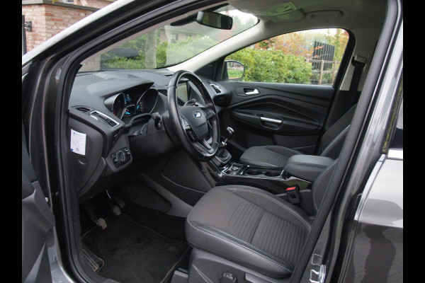 Ford Kuga 1.5 EcoBoost Titanium | Apple Carplay | Camera | Cruise Control | Trekhaak | Ford Kuga 1.5 EcoBoost Titanium | Apple Carplay | Camera | Cruise Control | Trekhaak |