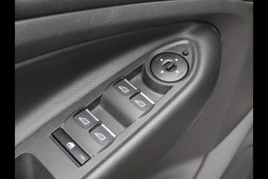 Ford Kuga 1.5 EcoBoost Titanium | Apple Carplay | Camera | Cruise Control | Trekhaak | Ford Kuga 1.5 EcoBoost Titanium | Apple Carplay | Camera | Cruise Control | Trekhaak |