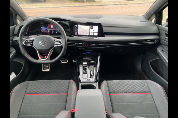 Volkswagen Golf 2.0 TSI GTI Clubsport IQ Panorama Garantie Dealer Onderhouden Volkswagen Golf 2.0 TSI GTI Clubsport IQ Panorama Garantie Dealer Onderhouden