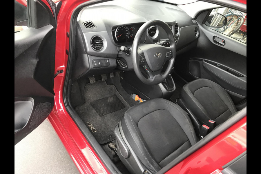 Hyundai i10 1.0i Comfort Navi Hyundai i10 1.0i Comfort Navi