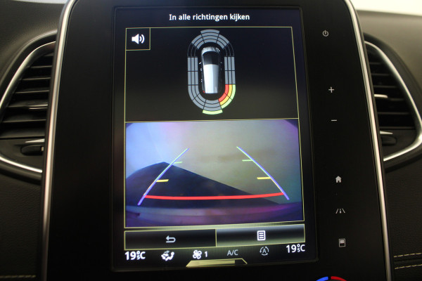 Renault Grand Scénic 1.3 TCe Bose 7p. |Pano|Navi| Renault Grand Scénic 1.3 TCe Bose 7p. |Pano|Navi|