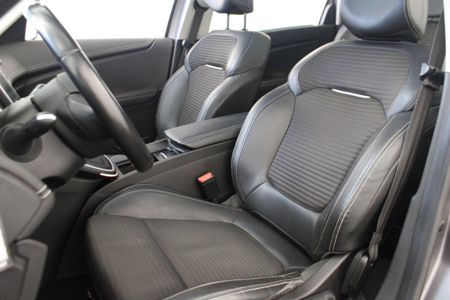 Renault Grand Scénic 1.3 TCe Bose 7p. |Pano|Navi| Renault Grand Scénic 1.3 TCe Bose 7p. |Pano|Navi|