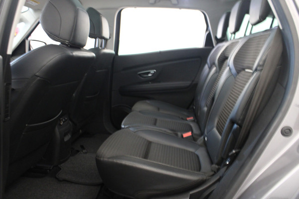 Renault Grand Scénic 1.3 TCe Bose 7p. |Pano|Navi| Renault Grand Scénic 1.3 TCe Bose 7p. |Pano|Navi|