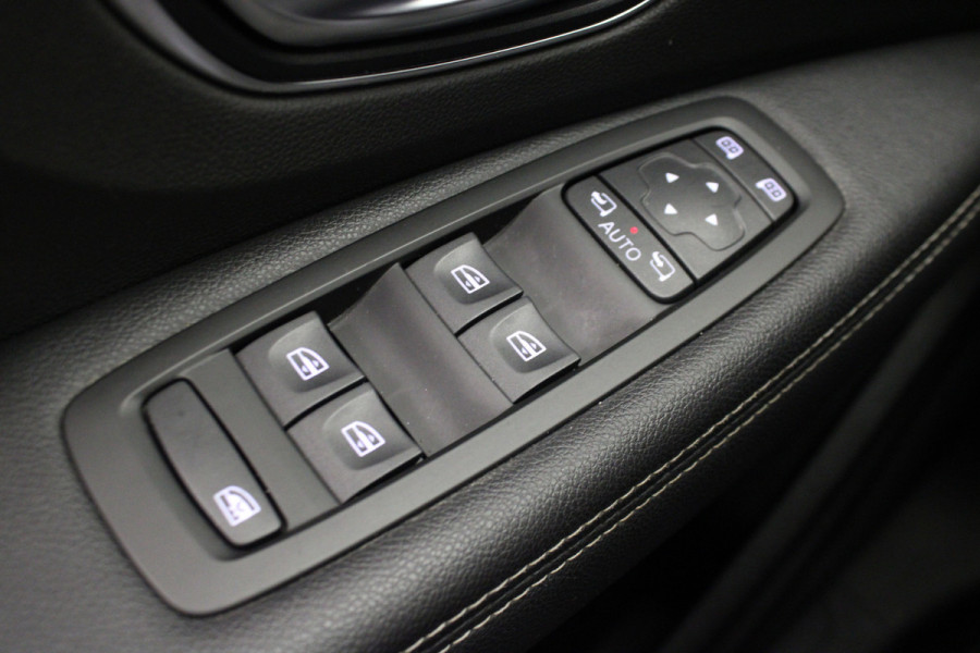 Renault Grand Scénic 1.3 TCe Bose 7p. |Pano|Navi| Renault Grand Scénic 1.3 TCe Bose 7p. |Pano|Navi|