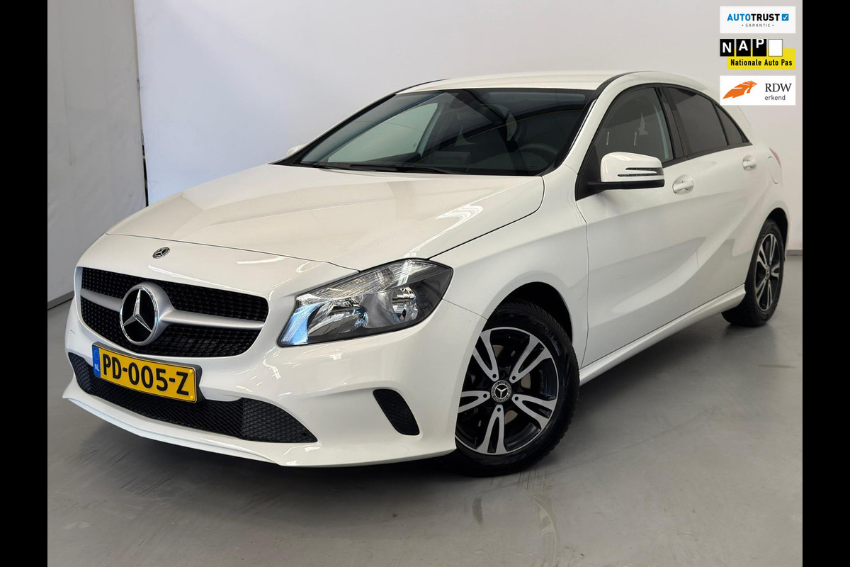Mercedes-Benz A-Klasse 160 My First Star / NL-auto / Camera Mercedes-Benz A-Klasse 160 My First Star / NL-auto / Camera