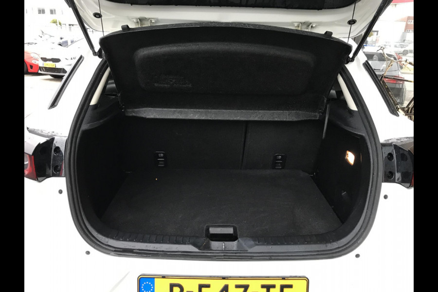 Mazda CX-3 2.0 SkyActiv-G 120 GT-M Mazda CX-3 2.0 SkyActiv-G 120 GT-M