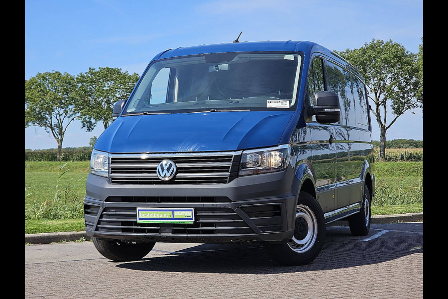 Volkswagen Crafter 35 2.0 TDI L3H2 Airco, Navi, Trekhaak, Carplay, 3 Zits, Euro6, 140 PK! Volkswagen Crafter 35 2.0 TDI L3H2 Airco, Navi, Trekhaak, Carplay, 3 Zits, Euro6, 140 PK!