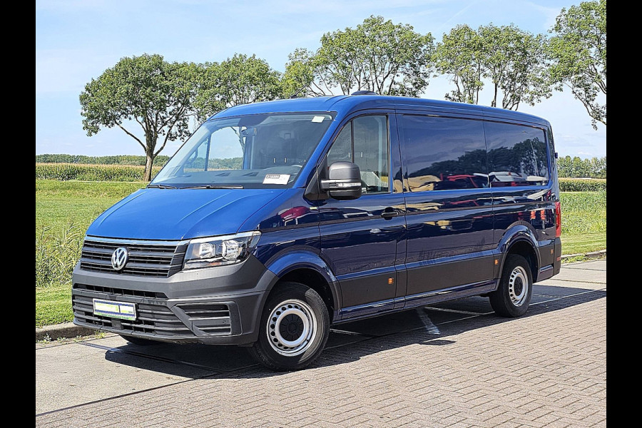 Volkswagen Crafter 35 2.0 TDI L3H2 Airco, Navi, Trekhaak, Carplay, 3 Zits, Euro6, 140 PK! Volkswagen Crafter 35 2.0 TDI L3H2 Airco, Navi, Trekhaak, Carplay, 3 Zits, Euro6, 140 PK!