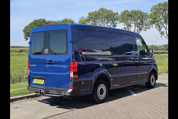 Volkswagen Crafter 35 2.0 TDI L3H2 Airco, Navi, Trekhaak, Carplay, 3 Zits, Euro6, 140 PK! Volkswagen Crafter 35 2.0 TDI L3H2 Airco, Navi, Trekhaak, Carplay, 3 Zits, Euro6, 140 PK!