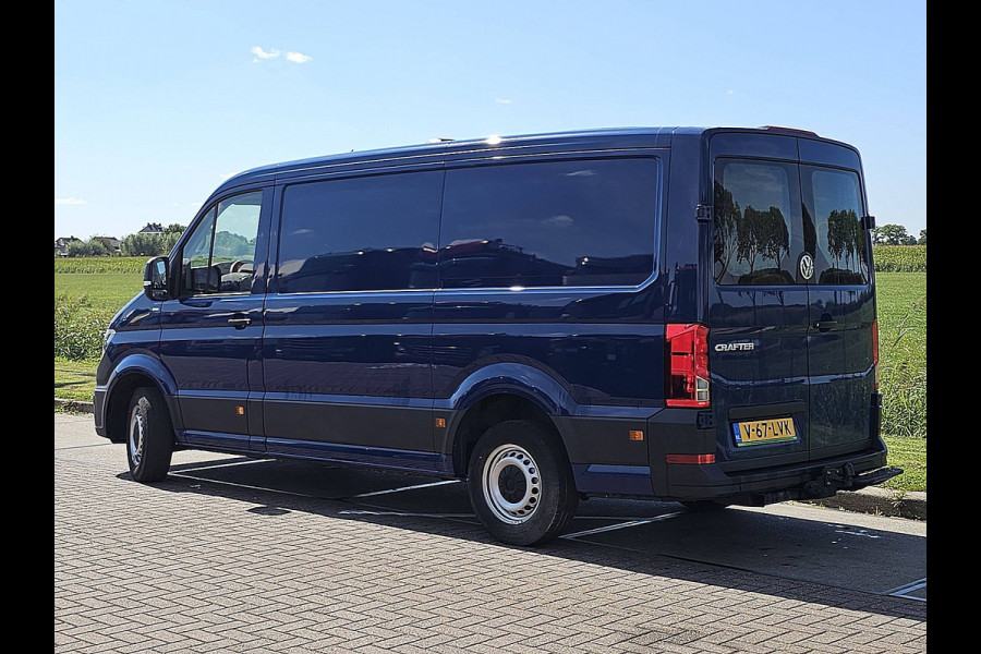 Volkswagen Crafter 35 2.0 TDI L3H2 Airco, Navi, Trekhaak, Carplay, 3 Zits, Euro6, 140 PK! Volkswagen Crafter 35 2.0 TDI L3H2 Airco, Navi, Trekhaak, Carplay, 3 Zits, Euro6, 140 PK!