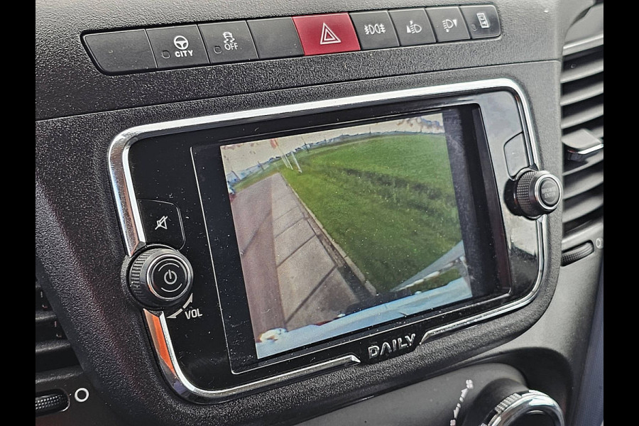 Iveco Daily 35S18HV 3.0 L5H3 ac automaat EURO6 cruisecontrol bluetooth carplay 3.0 ltr 3500 kg trekhaak Iveco Daily 35S18HV 3.0 L5H3 ac automaat EURO6 cruisecontrol bluetooth carplay 3.0 ltr 3500 kg trekhaak